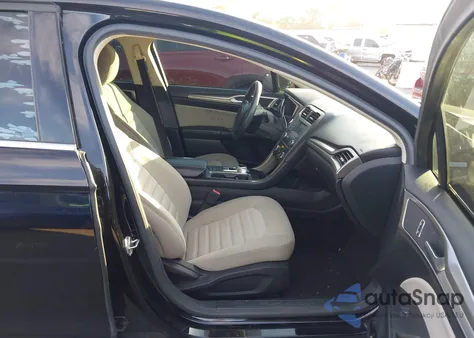 2017 Ford Fusion Hybrid S из США, поврежденный, VIN 3FA6P0UU9HR196654